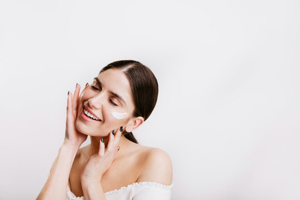 Dry vs Dehydrated Skin: Spotting the Differences and Choosing the Right Products